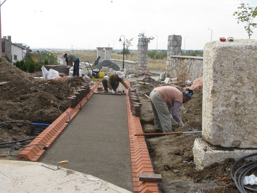 IŞIKLAR TABAN TUĞLA UYGULAMASI